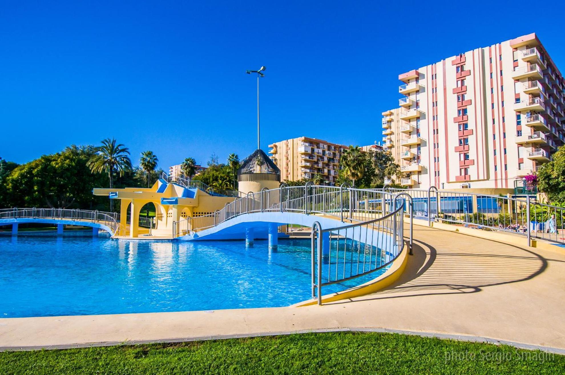 908 Minerva Apartamentos - Vistas Al Mar - Piscina Y Playa Benalmádena Kültér fotó